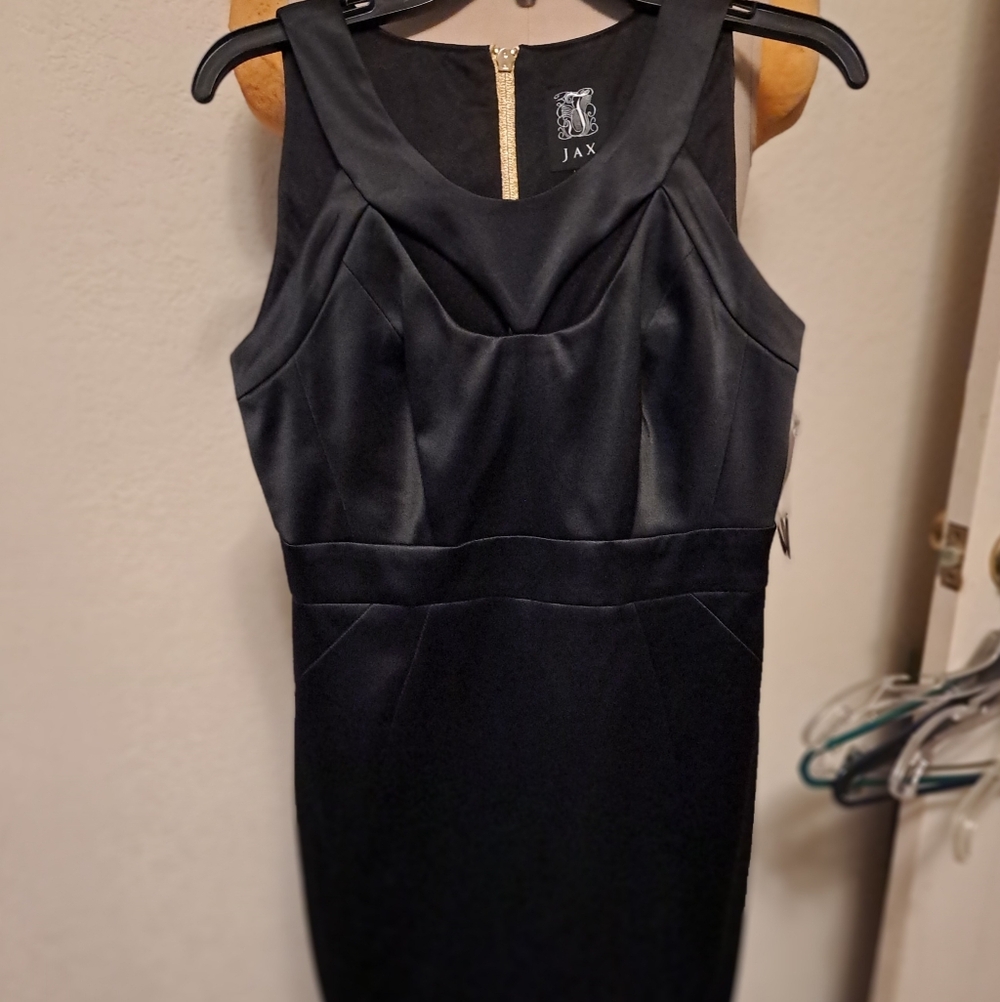 NWT Sz 4 JAX Black Cocktail Dress W Gold Zipper Accent